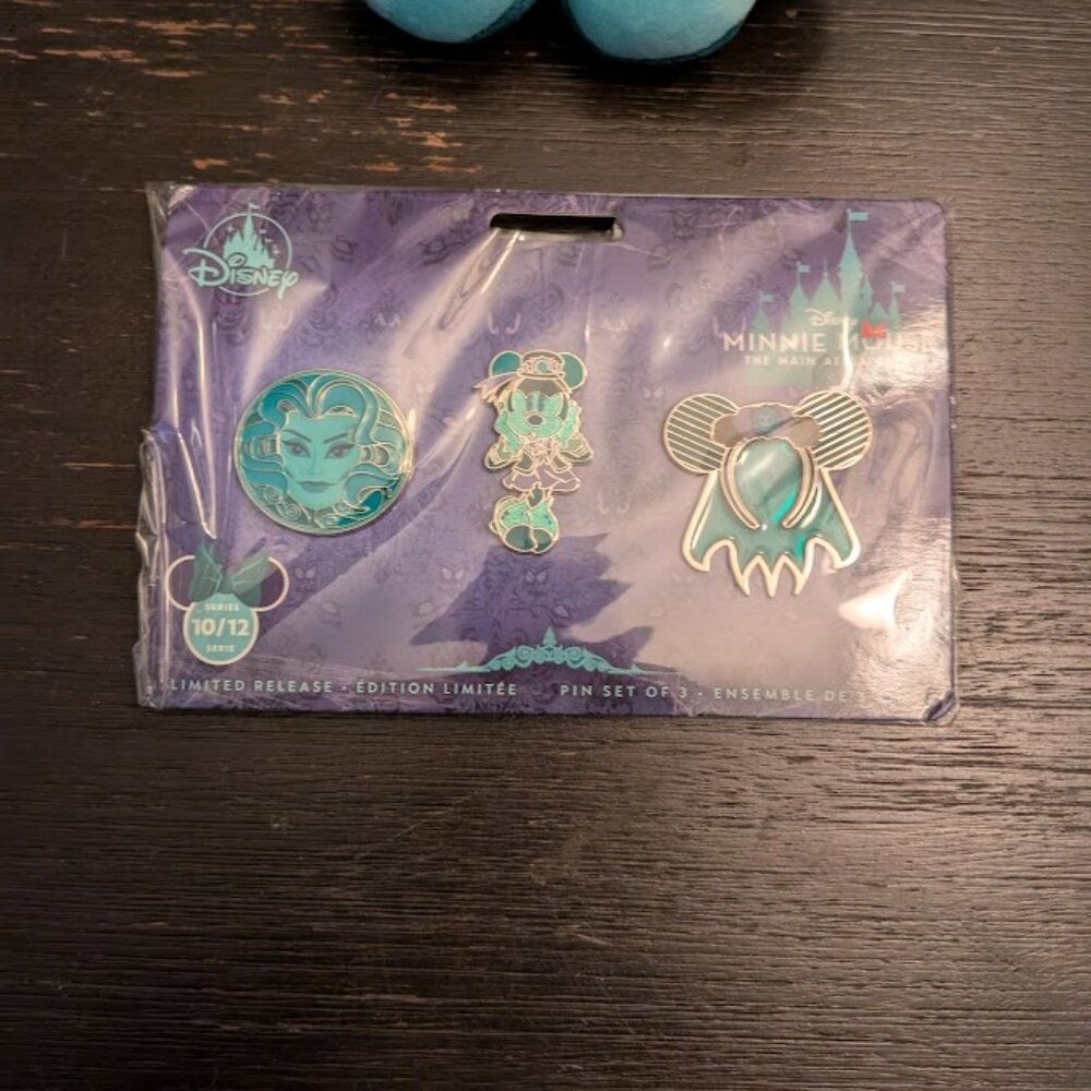 ⬇️PD⬇️DISNEY MINNIE MOUSE + Pin Set, & Cup LIMITED RELEASE COLLECTIBLES - Picture 3 of 8